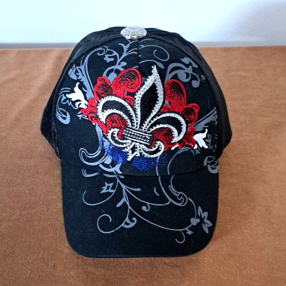 Red and Silver Embroidered HowD Fleur De Lis Snapback Hat unisex